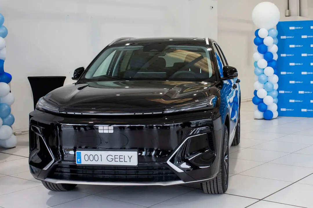 Geely-Auto-primera-entrega_1