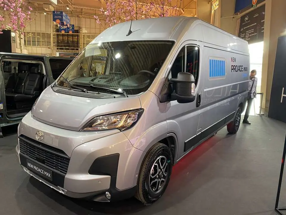 2024_Toyota_Proace_Max_Electric_-_front