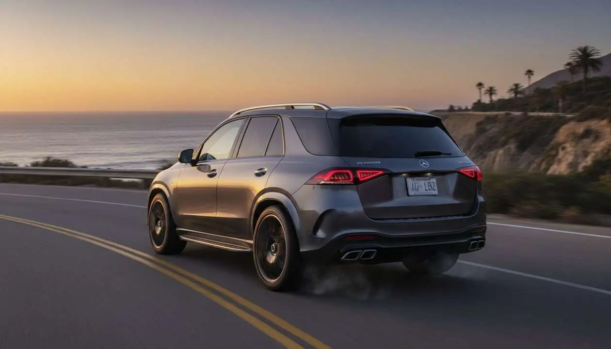  Mercedes GLE 2026 43 AMG en carretera mostrando su lujo, potencia y dise&ntilde;o innovador para SUV de alta gama &mdash; Imagen generada por IA 