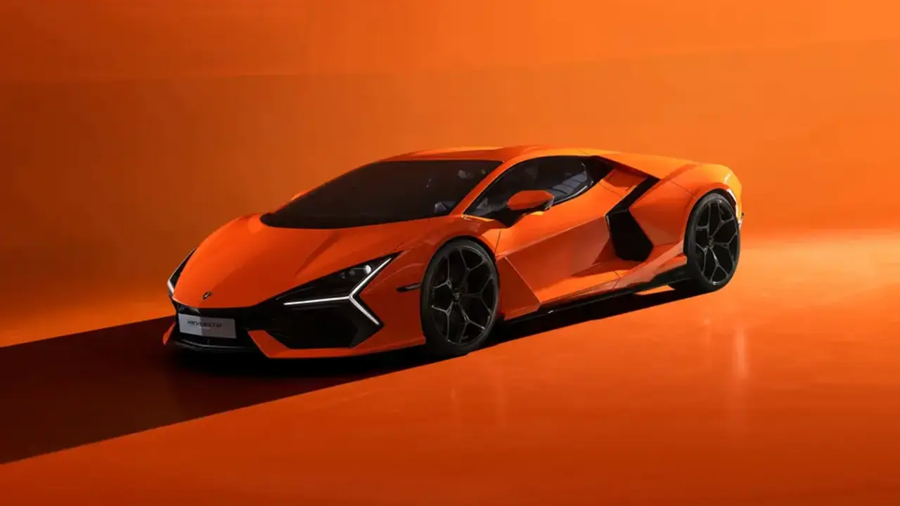 Lamborghini-Revuelto-Featured-Gear