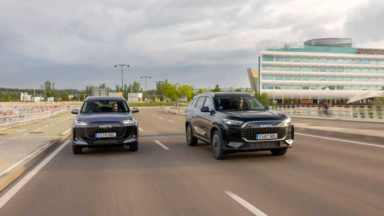 EBRO s700 PHEV y s800 PHEV