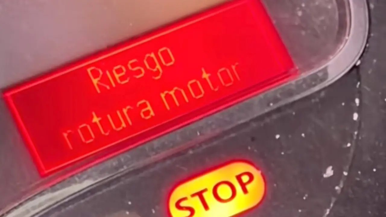 El aviso de motor del Renault