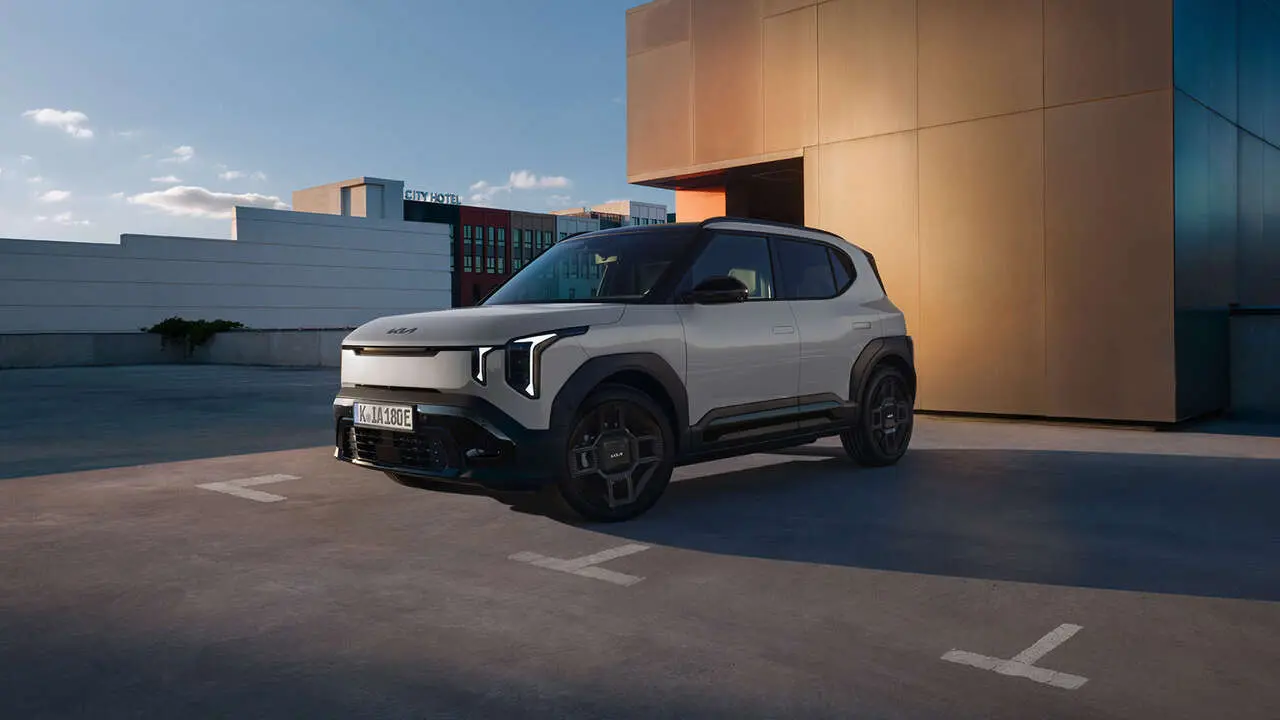 kia-ev2-blackline-front-digita1